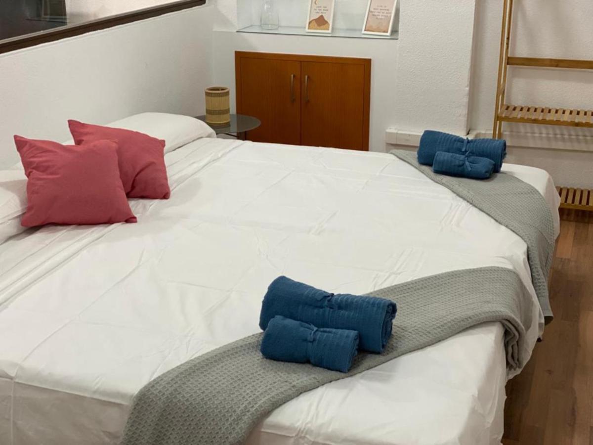 Apartment Almansa Flat 14 *